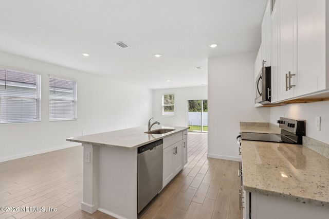 8 DILLY Court, Palm Coast, FL 32164