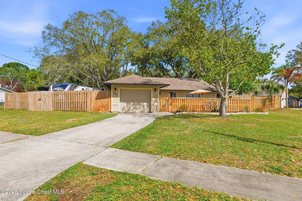 984 Bayberry Lane, Rockledge, FL 32955