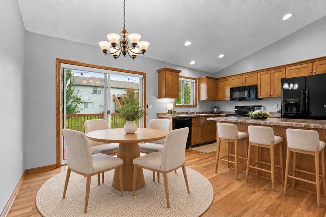 6159 Hillsboro Drive NW, Rochester, MN 55901