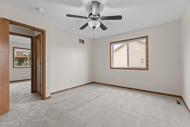 6159 Hillsboro Drive NW, Rochester, MN 55901