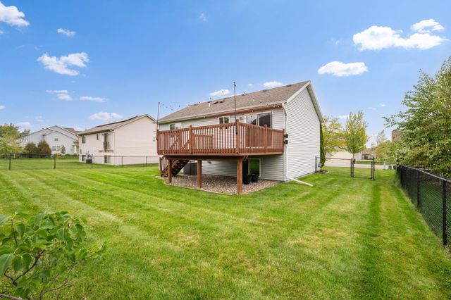 6159 Hillsboro Drive NW, Rochester, MN 55901