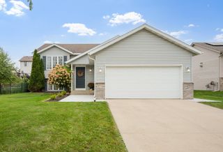 6159 Hillsboro Drive NW, Rochester, MN 55901