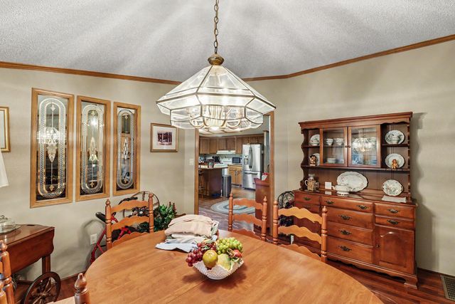 39 Rosa Drive, Saint Matthews, SC 29135