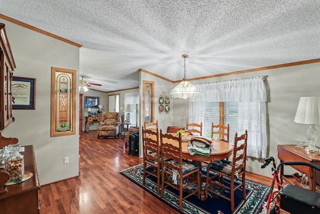 39 Rosa Drive, Saint Matthews, SC 29135