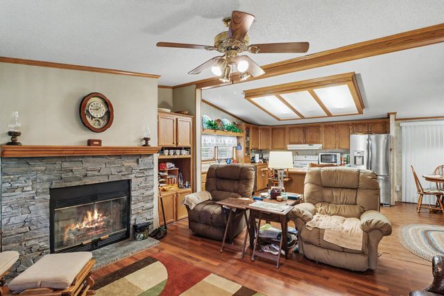 39 Rosa Drive, Saint Matthews, SC 29135