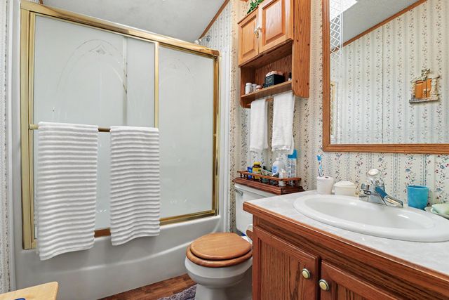 39 Rosa Drive, Saint Matthews, SC 29135