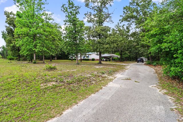 39 Rosa Drive, Saint Matthews, SC 29135