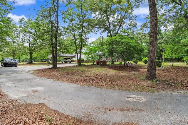 39 Rosa Drive, Saint Matthews, SC 29135