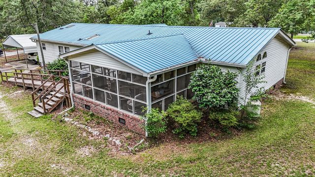 39 Rosa Drive, Saint Matthews, SC 29135