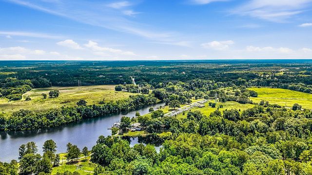 39 Rosa Drive, Saint Matthews, SC 29135