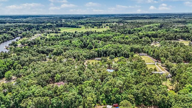 39 Rosa Drive, Saint Matthews, SC 29135