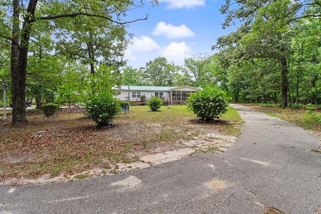39 Rosa Drive, Saint Matthews, SC 29135