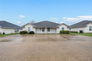 410 Freeman Avenue, Bryan, TX 77803
