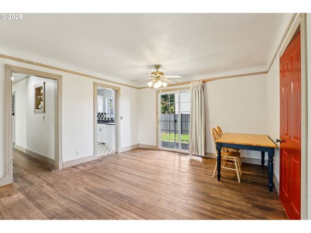 224 Ne 92ND Pl, Portland, OR 97220