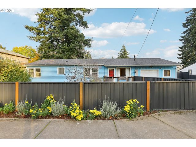 224 Ne 92ND Pl, Portland, OR 97220