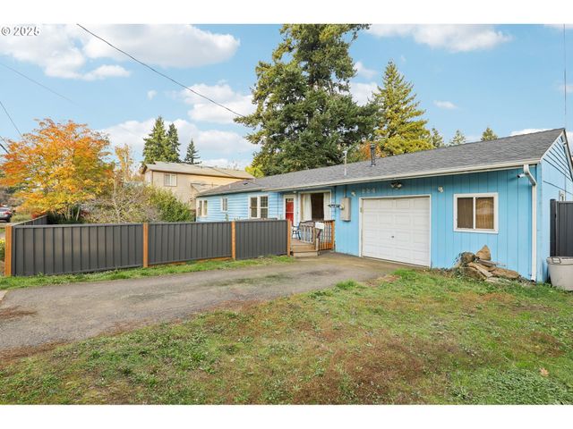 224 Ne 92ND Pl, Portland, OR 97220