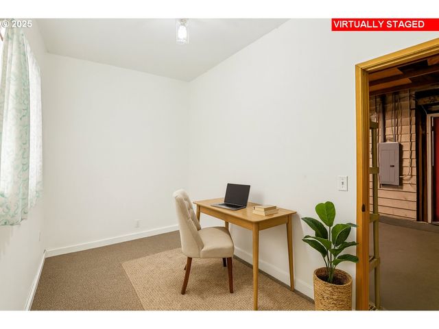 224 Ne 92ND Pl, Portland, OR 97220