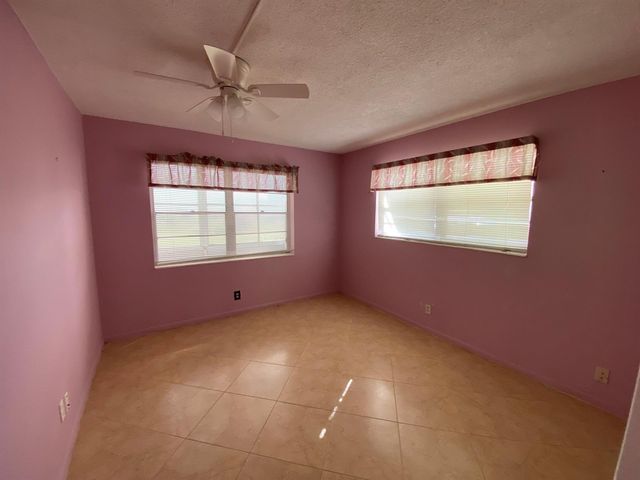 95 CAMBRIDGE E 95, West Palm Beach, FL 33417