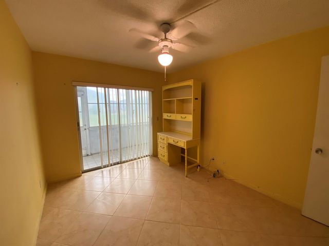 95 CAMBRIDGE E 95, West Palm Beach, FL 33417