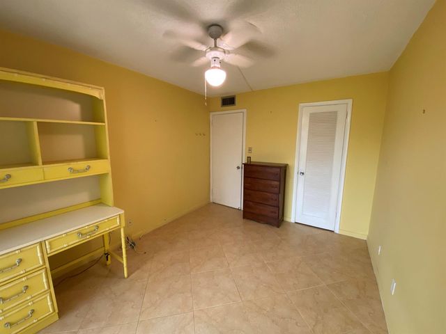 95 CAMBRIDGE E 95, West Palm Beach, FL 33417