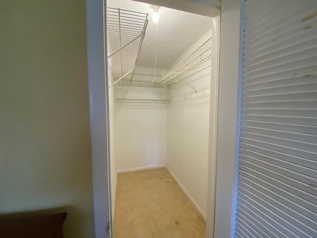 95 CAMBRIDGE E 95, West Palm Beach, FL 33417
