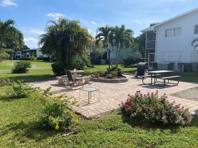 95 CAMBRIDGE E 95, West Palm Beach, FL 33417