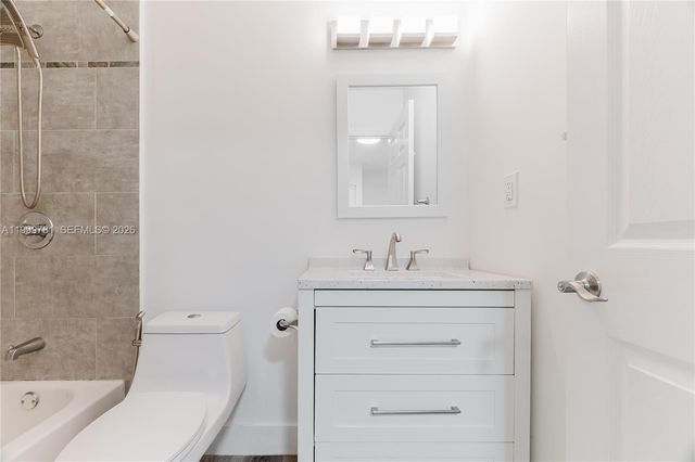 1447 NW 101st St, Miami, FL 33147