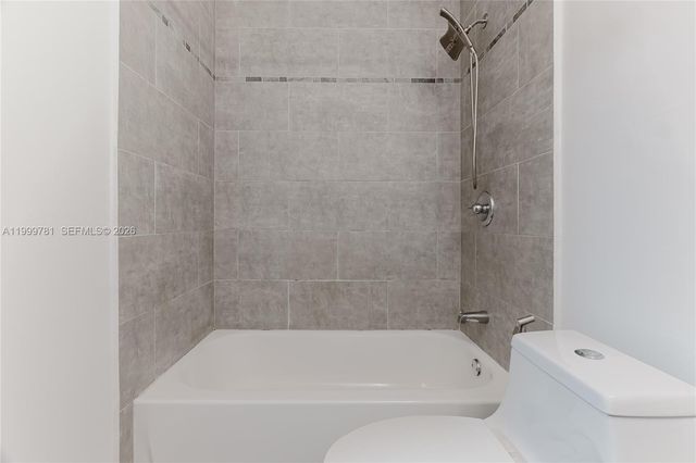 1447 NW 101st St, Miami, FL 33147