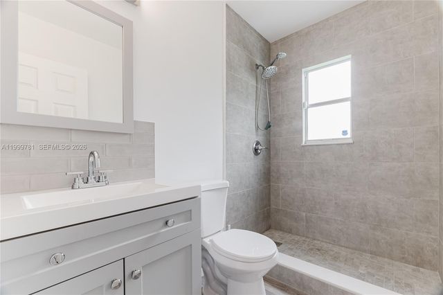 1447 NW 101st St, Miami, FL 33147