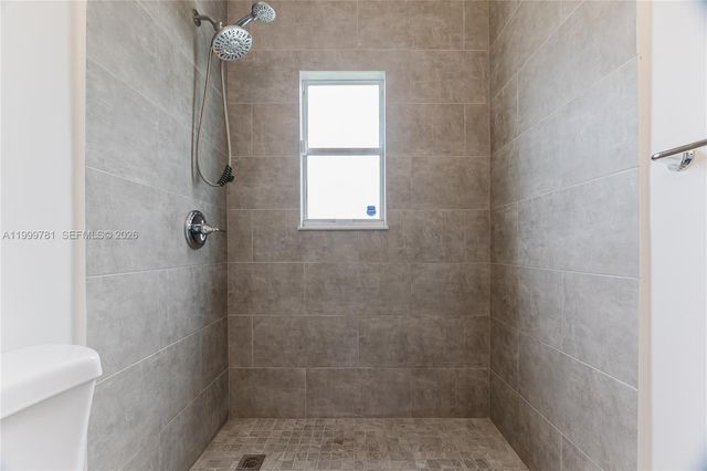 1447 NW 101st St, Miami, FL 33147