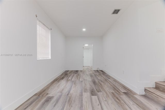 1447 NW 101st St, Miami, FL 33147