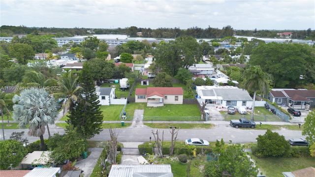 1447 NW 101st St, Miami, FL 33147