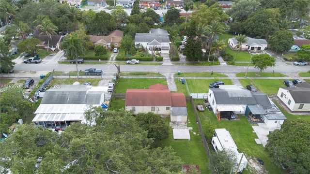 1447 NW 101st St, Miami, FL 33147