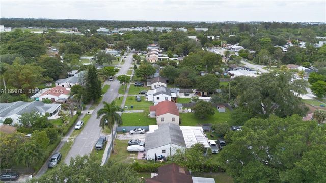 1447 NW 101st St, Miami, FL 33147