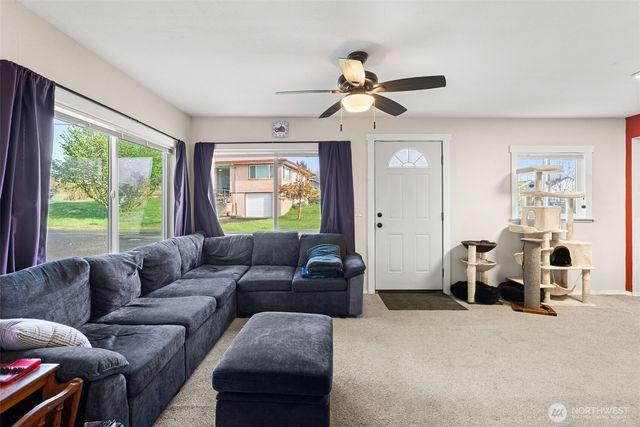 3306 Romane Road, Raymond, WA 98577