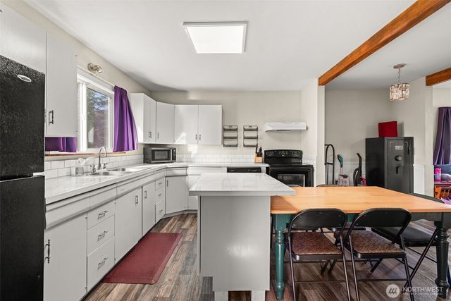 3306 Romane Road, Raymond, WA 98577