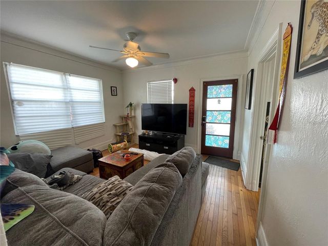 2312 E 9TH AVENUE, Tampa, FL 33605