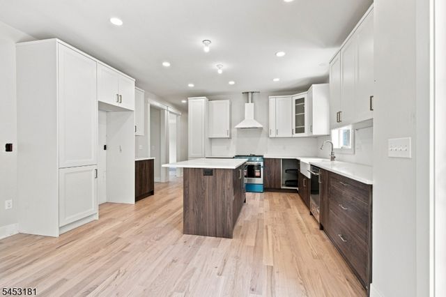 4 Highland Meadows Road, Pohatcong Twp., NJ 08865