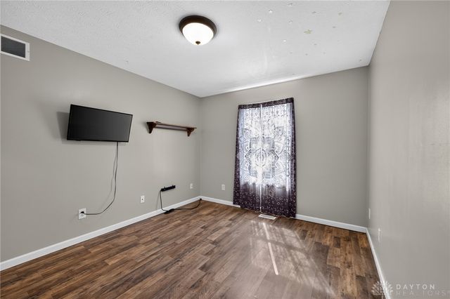 7903 Edgewater Drive, Middletown, OH 45042