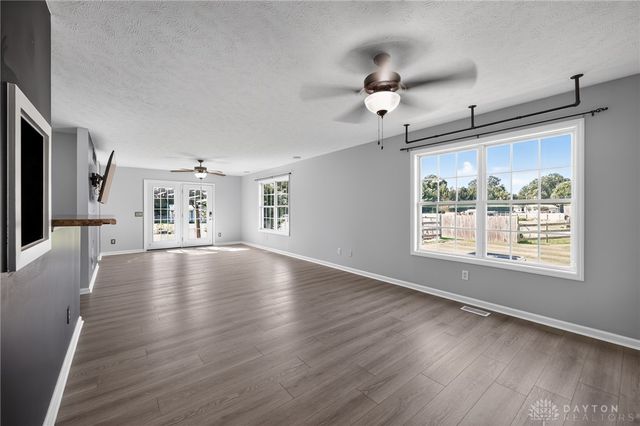 7903 Edgewater Drive, Middletown, OH 45042