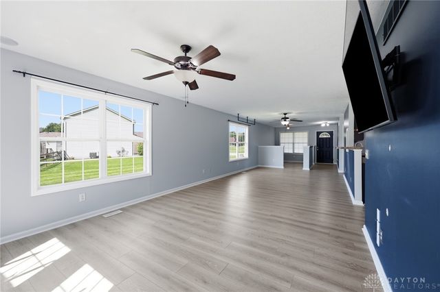7903 Edgewater Drive, Middletown, OH 45042