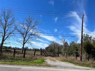 1320 Avenue L, Santa Fe, TX 77510
