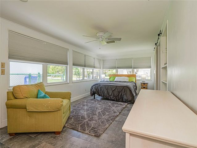 1450 5th Avenue, Vero Beach, FL 32960