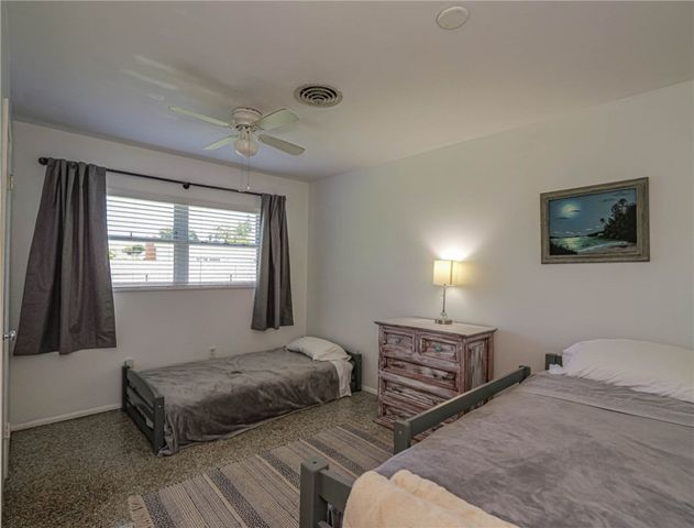 1450 5th Avenue, Vero Beach, FL 32960