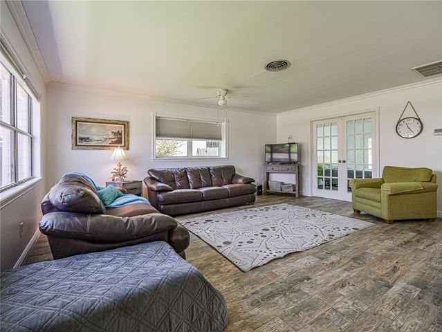 1450 5th Avenue, Vero Beach, FL 32960