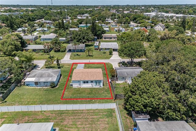 1450 5th Avenue, Vero Beach, FL 32960