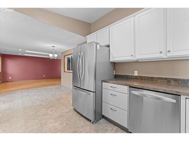 8102 Nw 12TH Ave, Vancouver, WA 98665
