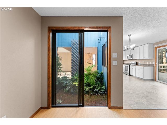 8102 Nw 12TH Ave, Vancouver, WA 98665