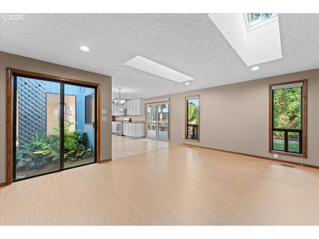 8102 Nw 12TH Ave, Vancouver, WA 98665