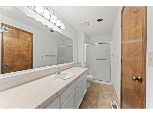 8102 Nw 12TH Ave, Vancouver, WA 98665